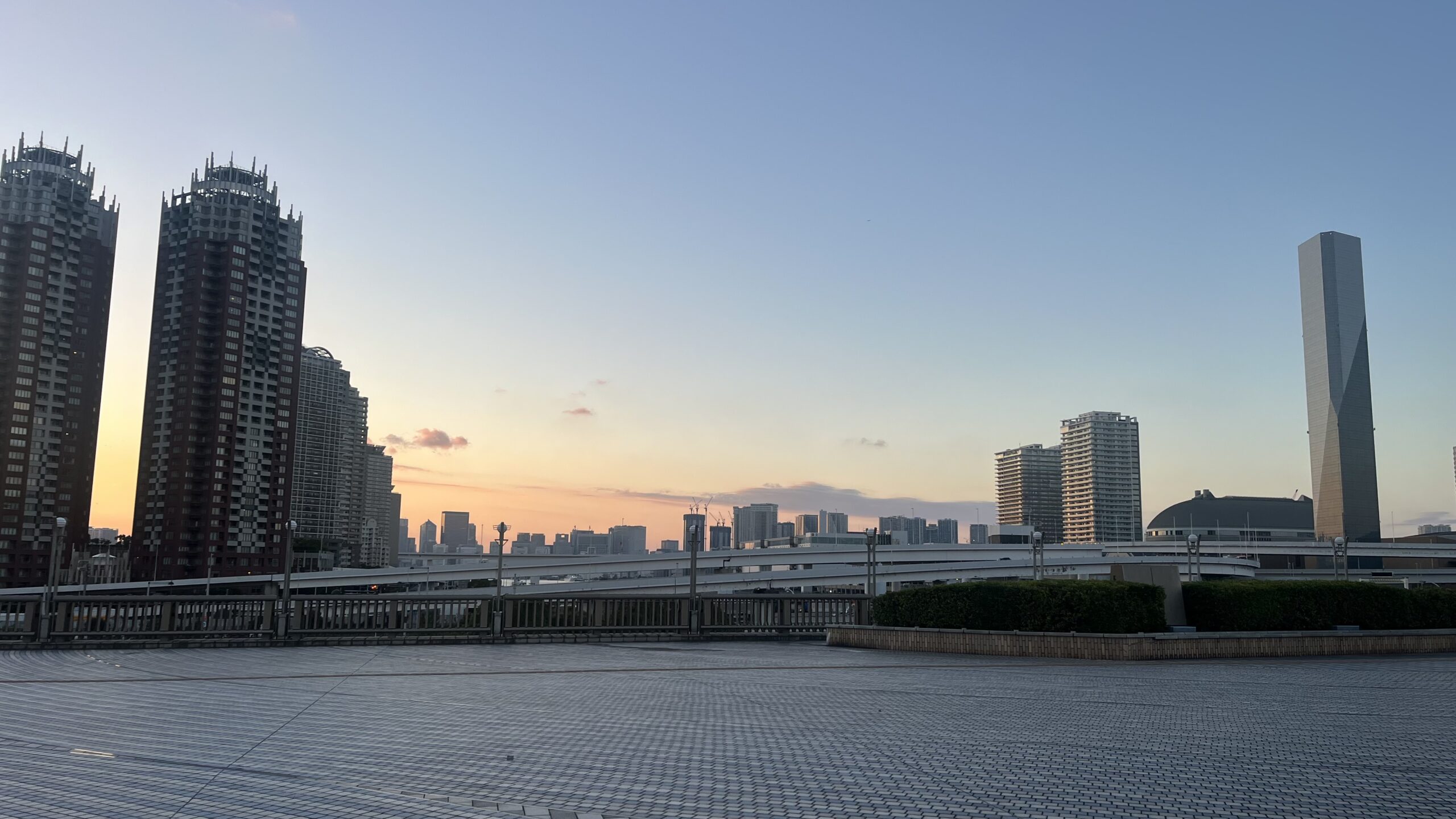 夏の旅行とエアコン